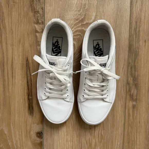 Vans® Seldan Women’s Sneakers - Picture 3 of 9